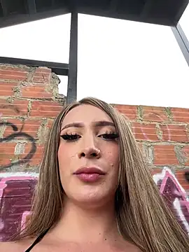 bunny_bicht élő XXX-chatje
