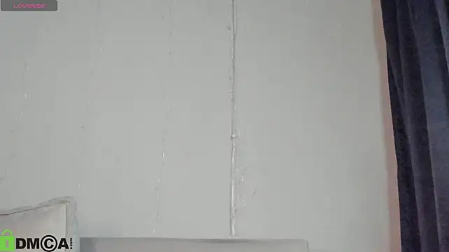 Mia__sensual élő XXX-chatje