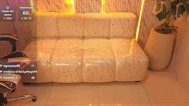 Valeria_Tx élő XXX-chatje