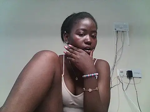 Nasty_melanin élő XXX-chatje