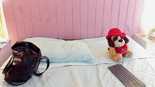 Arianaa_Taylor élő XXX-chatje