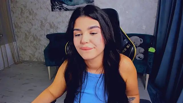 Chat +18 de AlluringAriel ao vivo
