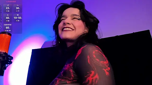 Valeriekay__ élő XXX-chatje