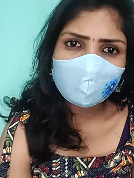 Tamil_SweetHeart élő XXX-chatje
