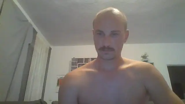 banger1994n Live XXX chat