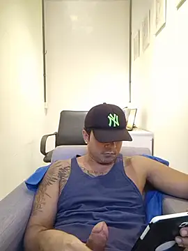 צ'אט XXX בשידור חי של moreno18rn