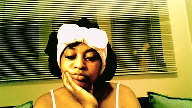 ORUOMA's Live XXX Chat