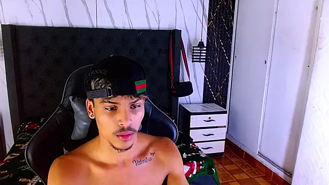 Angel_foxc13 Obrolan Langsung XXX