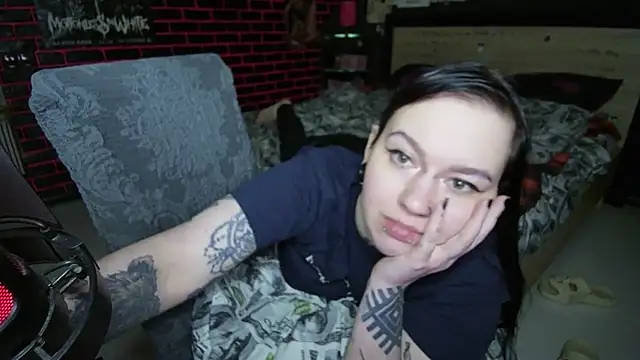 Živý XXX chat MoorderxDoll