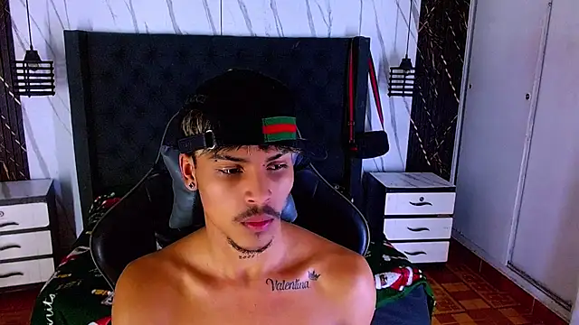 Angel_foxc13 লাইভ XXX চ্যাট
