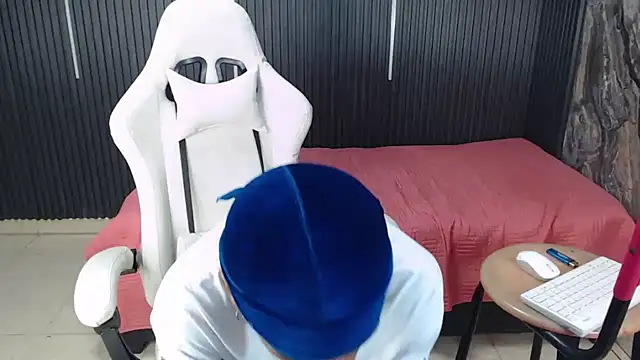 ManSant XXX чат на живо