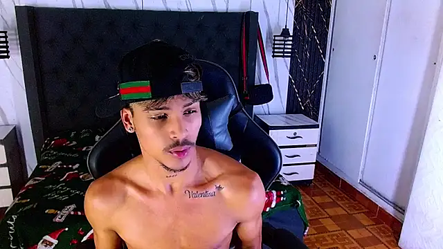 Angel_foxc13 Adlı Modelin Canlı XXX Sohbeti