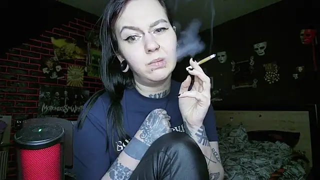 MoorderxDoll's Live XXX Chat