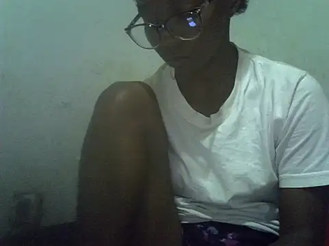 Chat +18 de ElianeHot ao vivo