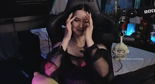 KiraLiLime Chat XXX in diretta
