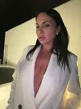 KimKelly13 XXX чат на живо