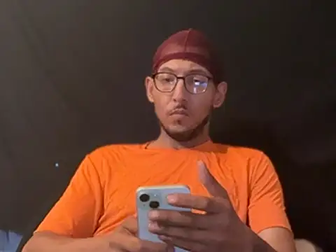ThrowedWorldWide live XXX chat