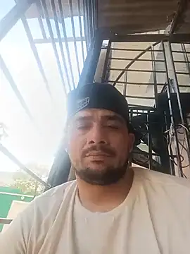 hot_cachondoo Show in webcam
