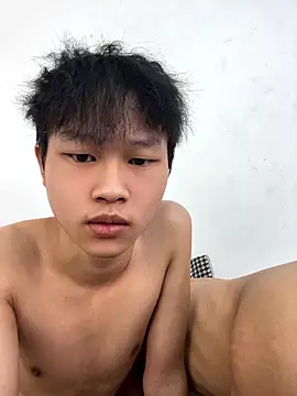 -OvO-'s Live XXX Chat