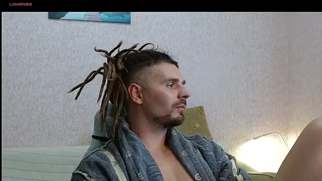 دردشة Aestheticguy101 الجنسية المباشرة