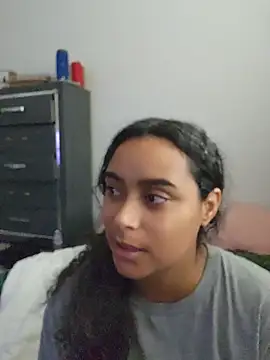 cinnaminnie Chat XXX in diretta