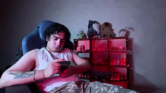 _ELIGOS_n Live XXX chat