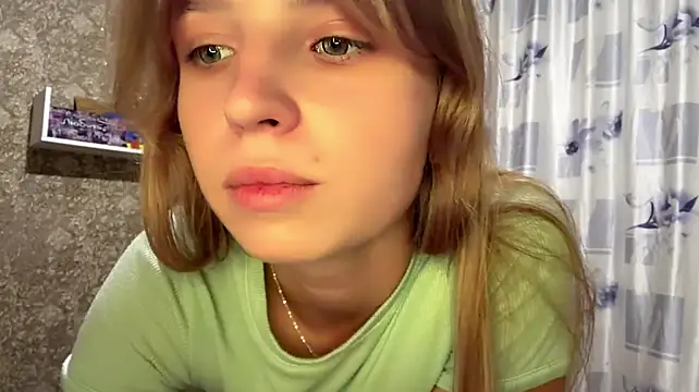 XXX chat uživo modela LilliaEhmen