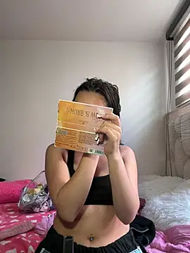 Midori_rosse's Live XXX Chat