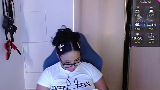 Valery__lovex's Webcam Show
