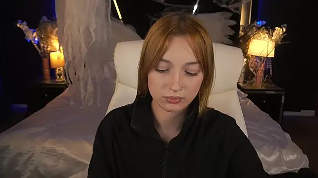 Živý XXX chat LizzaMoonn