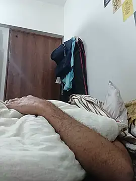 dhruvplayboy élő XXX-chatje