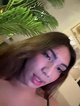 SideChick_Bunny: διαδικτυακό σόου στην κάμερα