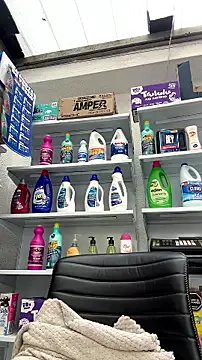 AMBERBUNNY_ élő XXX-chatje