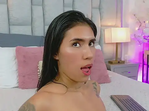 Anny_Meyer élő XXX-chatje