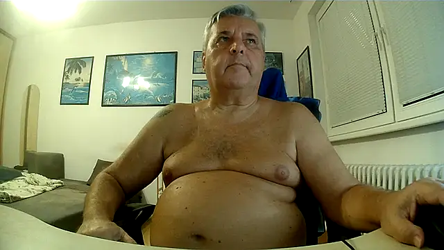 Chat XXX en directo de Robert_SK1
