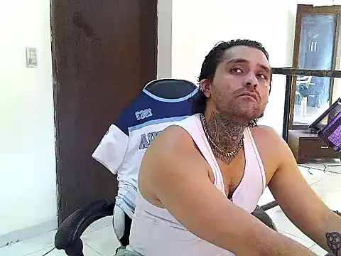 aronmiller404 Live XXX-Chat