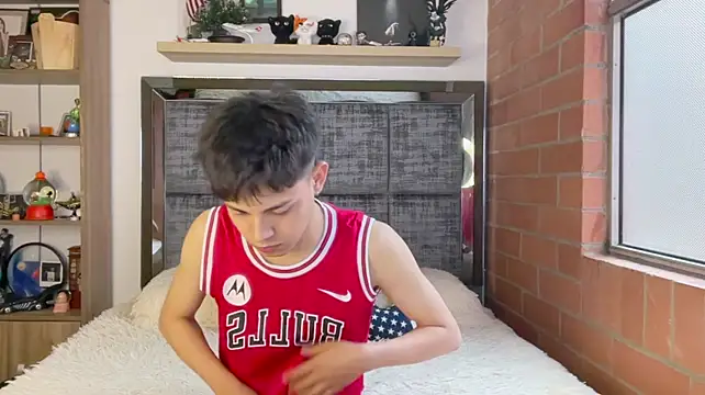 צ'אט XXX בשידור חי של Andy_Belier23