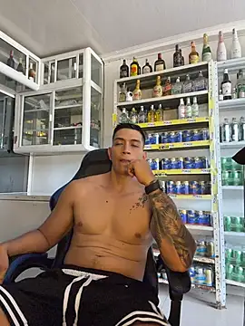 Chatroom XXX en direct de OliverWest04