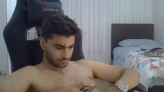 ciceroable Adlı Modelin Canlı XXX Sohbeti