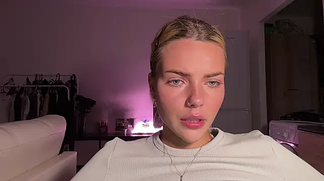 Chatroom XXX en direct de ChristelDuncombe