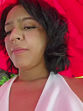 Kitty_San_xXx élő XXX-chatje