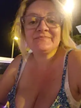 lady_charlyne élő XXX-chatje