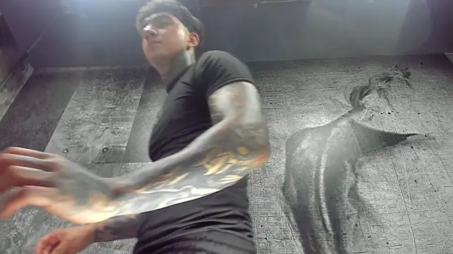 Gury_tattoo's Live XXX Chat