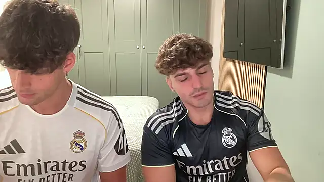 italianboy092 – Naživo XXX chat