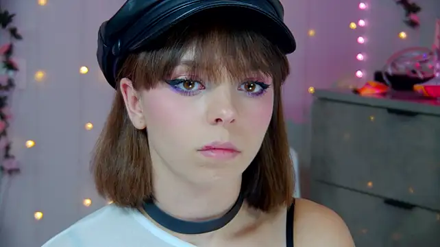 Czat XXX na żywo – ElisabethDavis