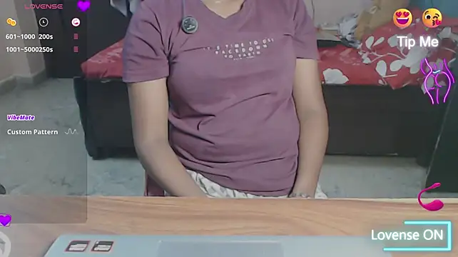 Chat +18 de DuskyDivaXO ao vivo