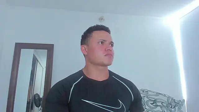KingLevi01 Live XXX Chat