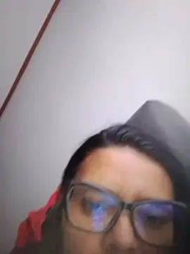 selena_foxy's Live XXX Chat
