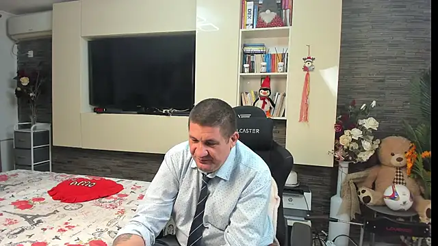 SpartacusDaddy48n Live XXX chat