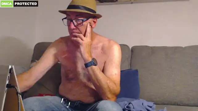 XXX chat uživo modela bluedae1